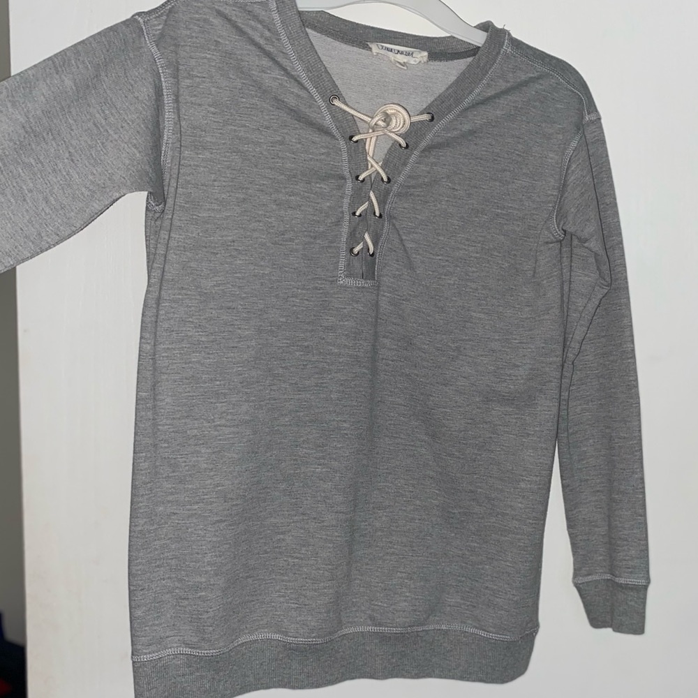 Women’s grey sweater